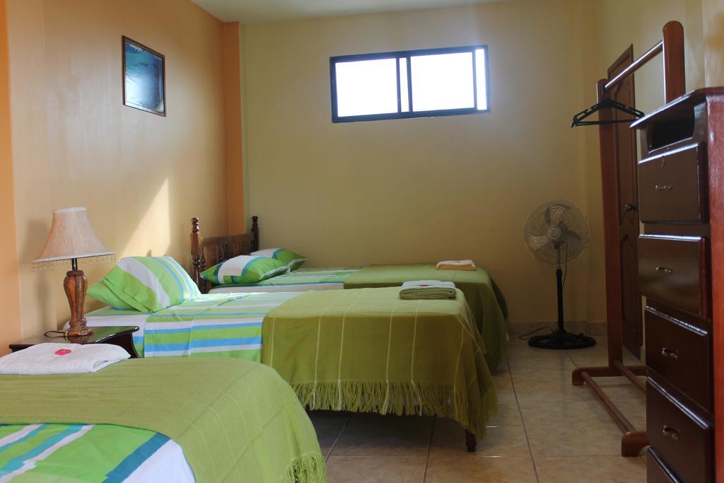 Hotel Dolphin House Puerto Baquerizo Moreno Habitación foto